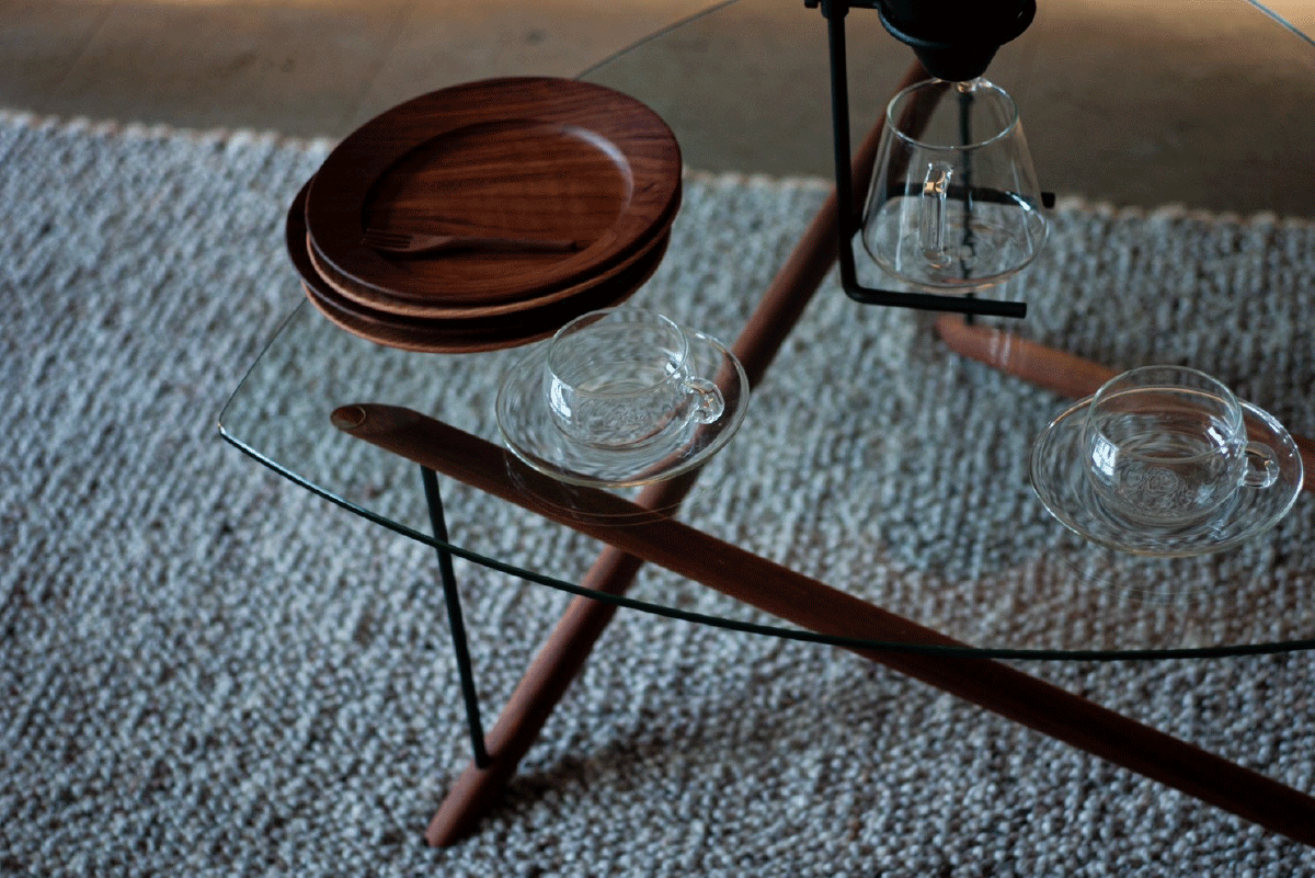 Glass Low Table 02