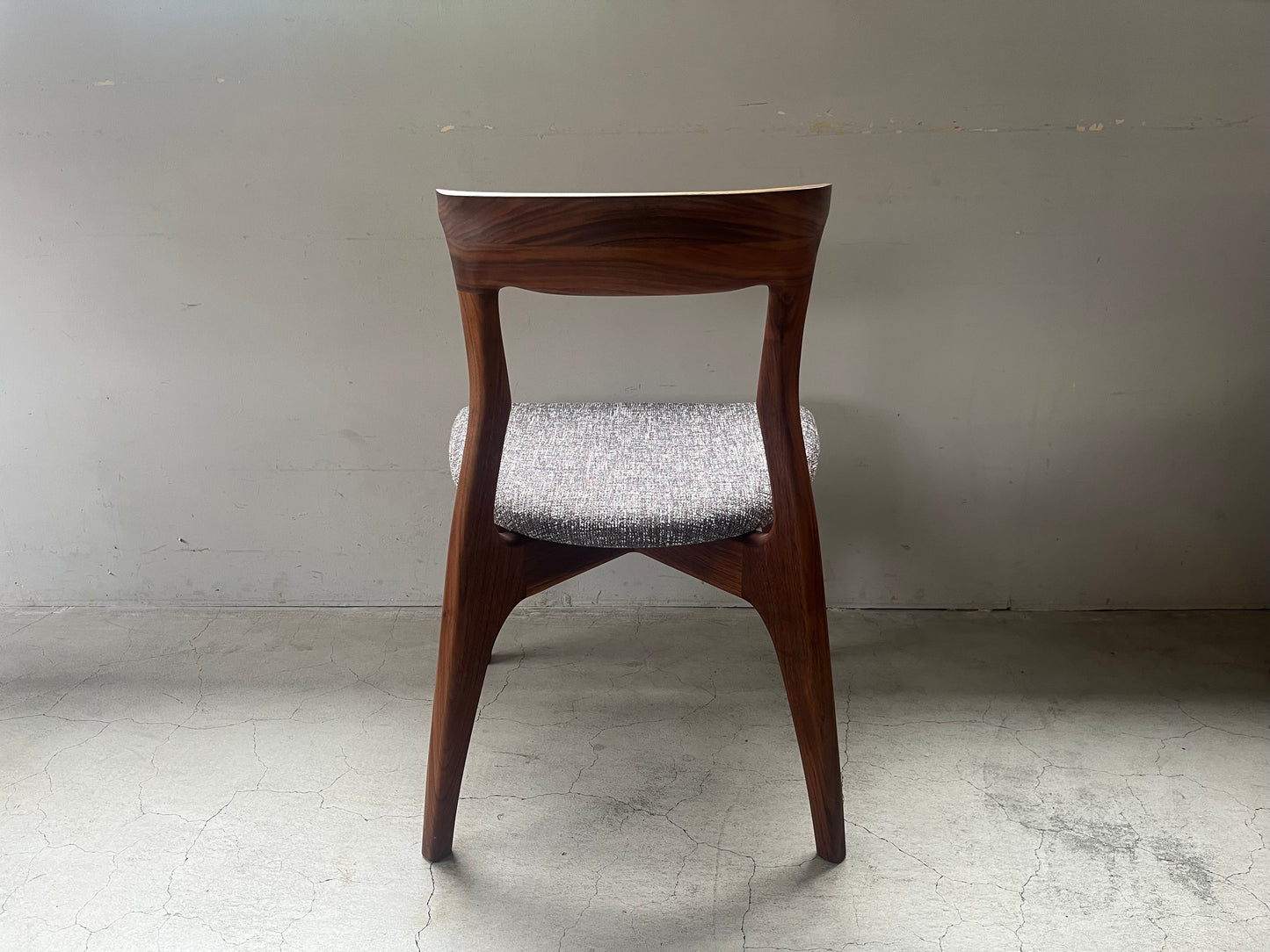 sui chair (Kubadrat actual product)