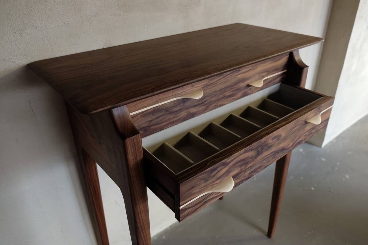 hyuece console 時計・ジュエリー仕様
