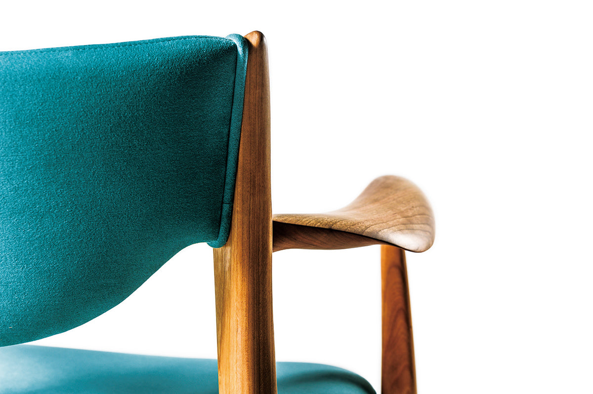 curva chair
