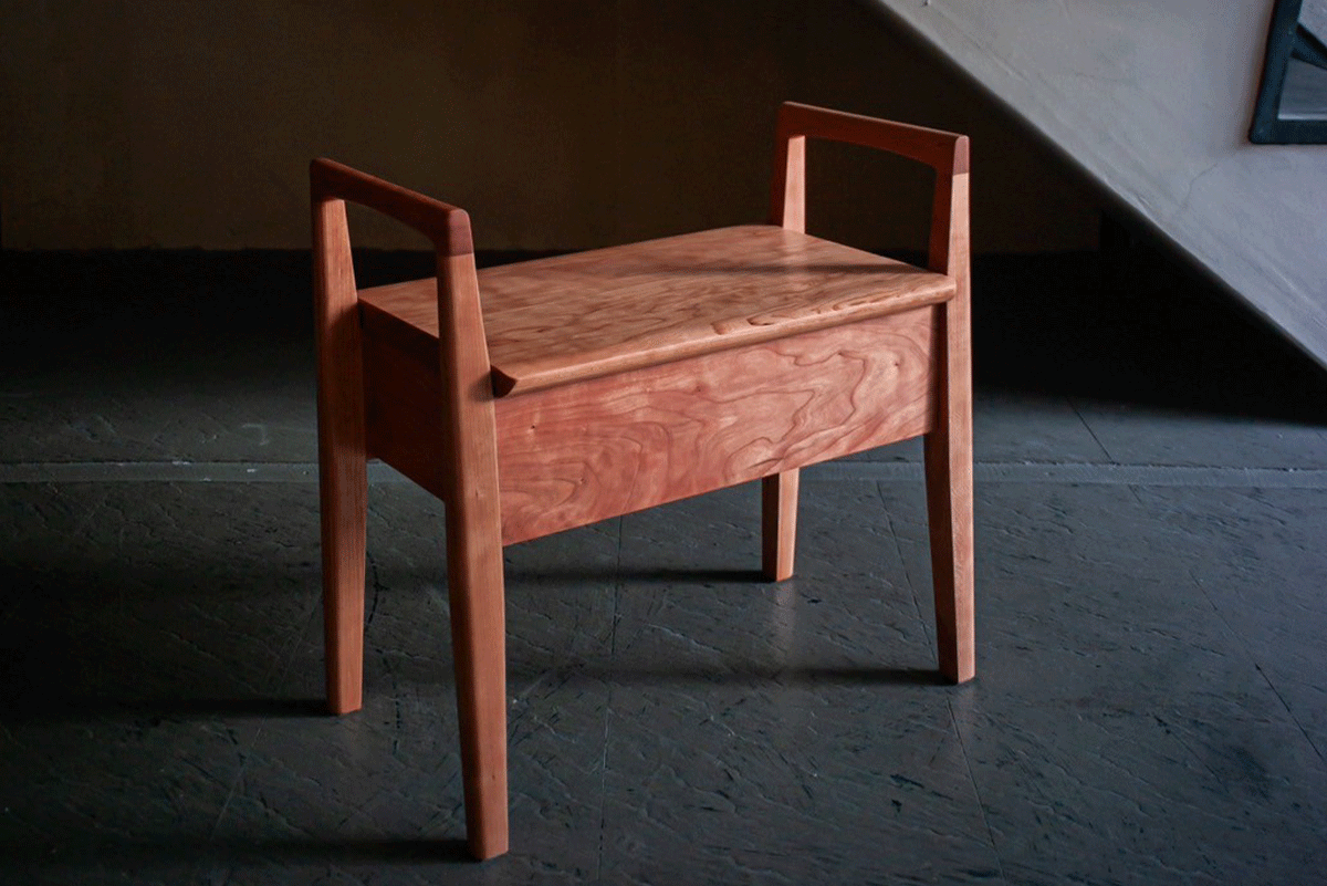 Genkan stool