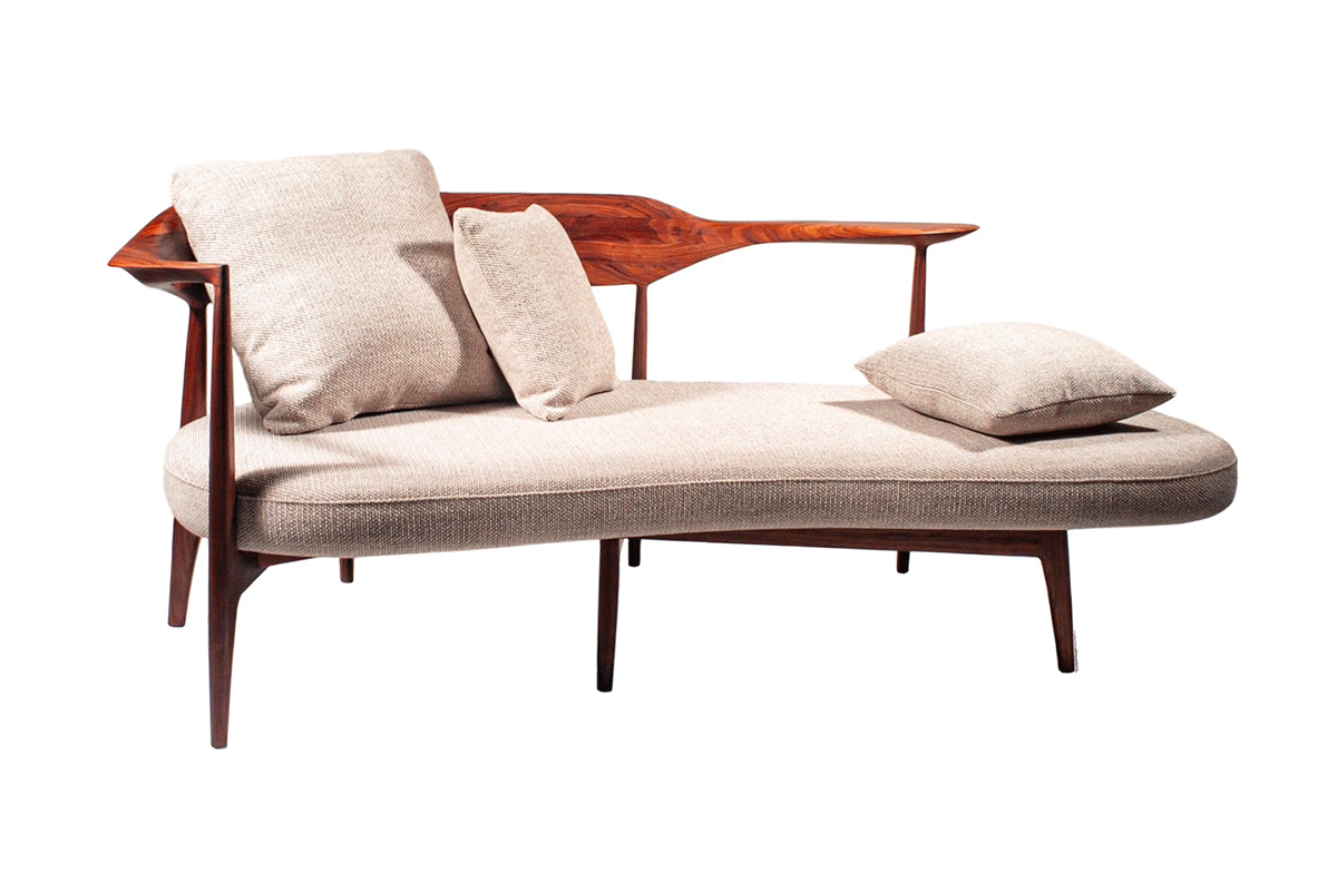 tie sofa 2024
