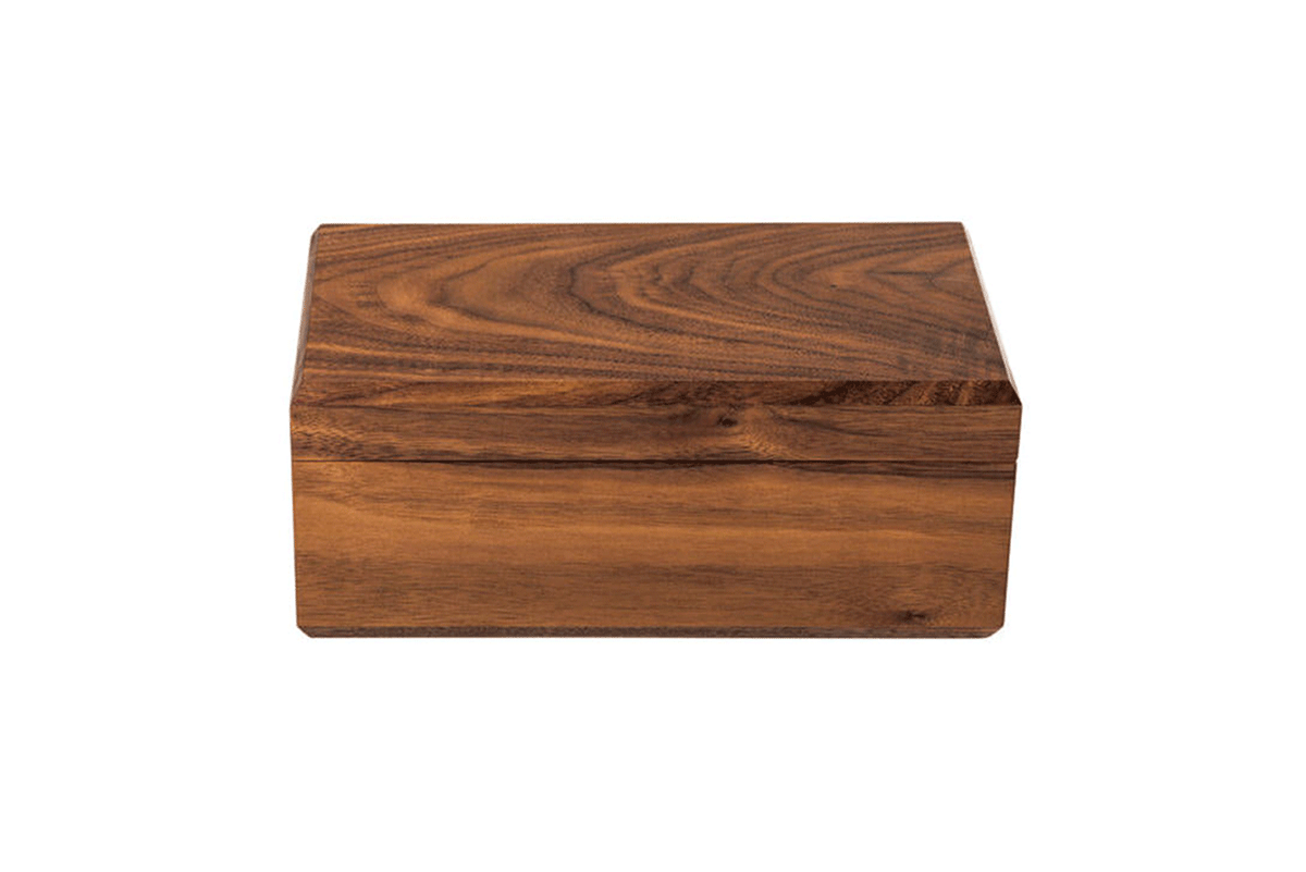 Walnut Three watch Koneoi