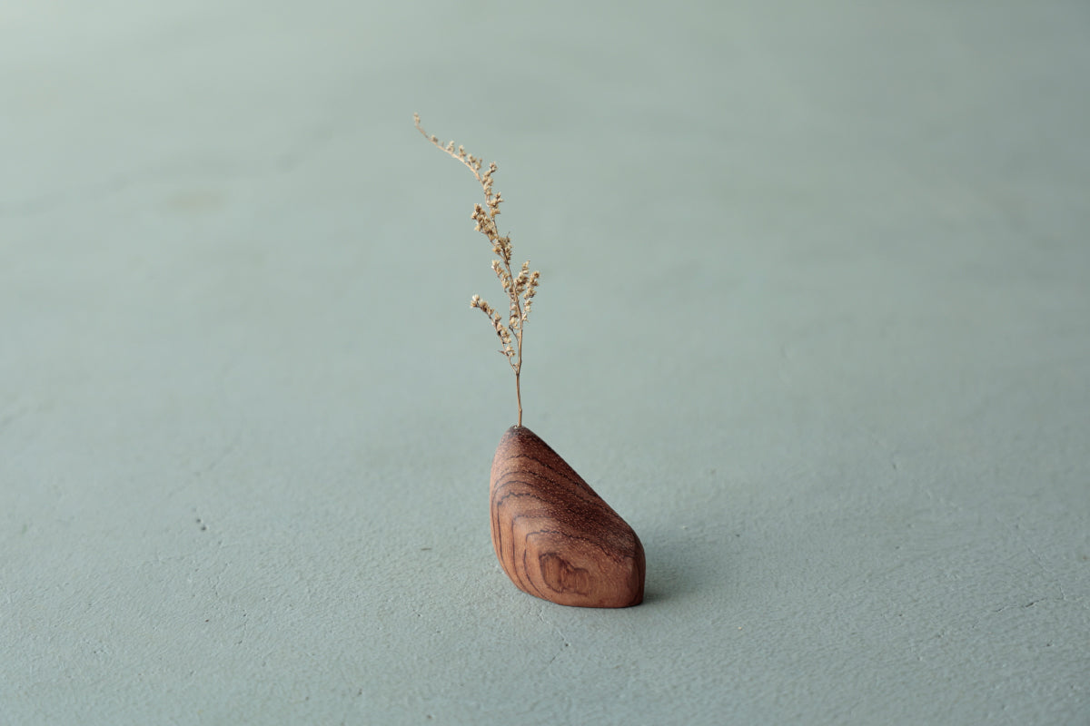 【若い衆作品】  ishikoro vase　武内舞子