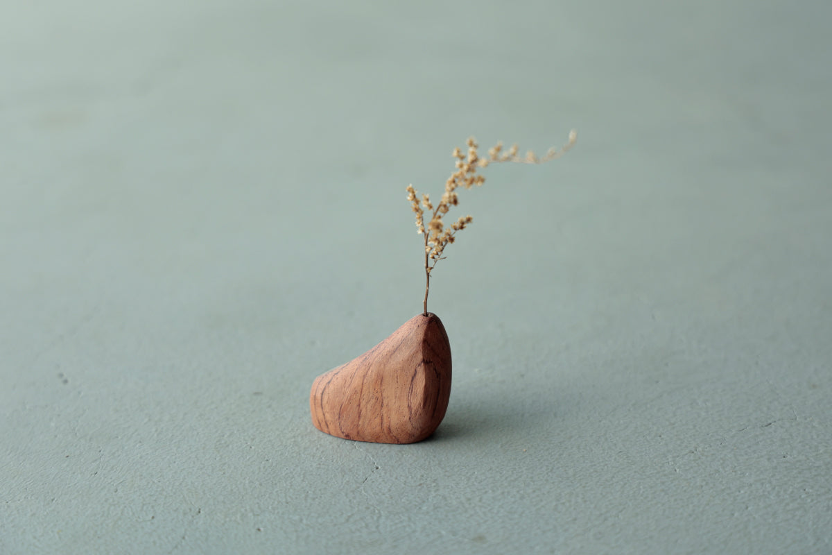 【若い衆作品】  ishikoro vase　武内舞子