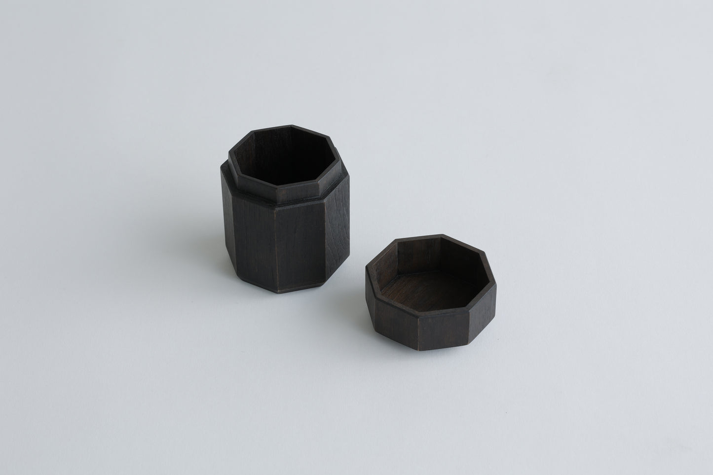 【若い衆作品】 八角漆筒 轟木麻左臣