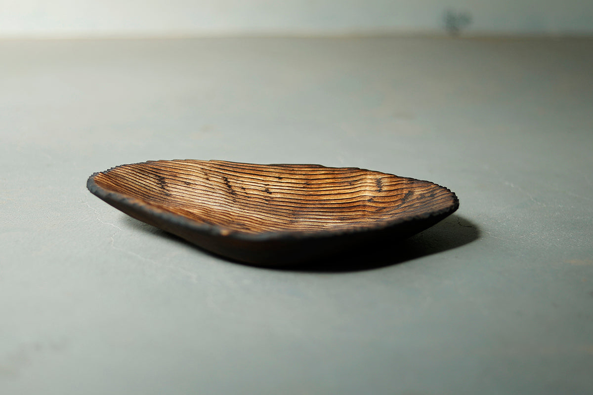 【若衆作品】yakisugi uzukuri plate　武内舞子