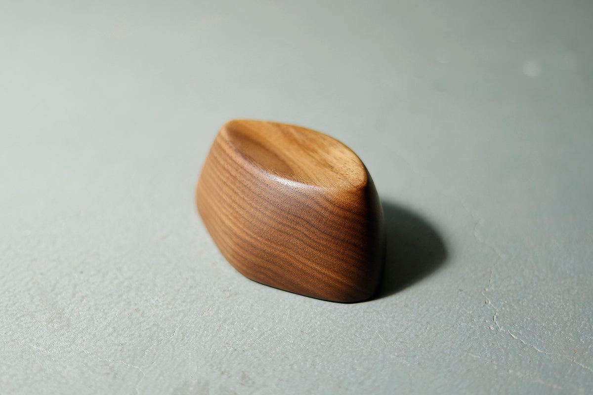 【若い衆作品】ukishima/ walnut　小栗 凜　