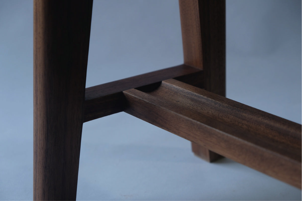 【若い衆作品】 本立てstool.ver2　藤井大暉