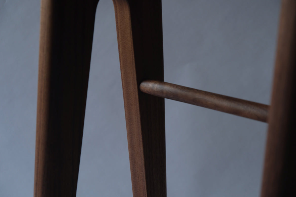【若い衆作品】 本立てstool.ver2　藤井大暉