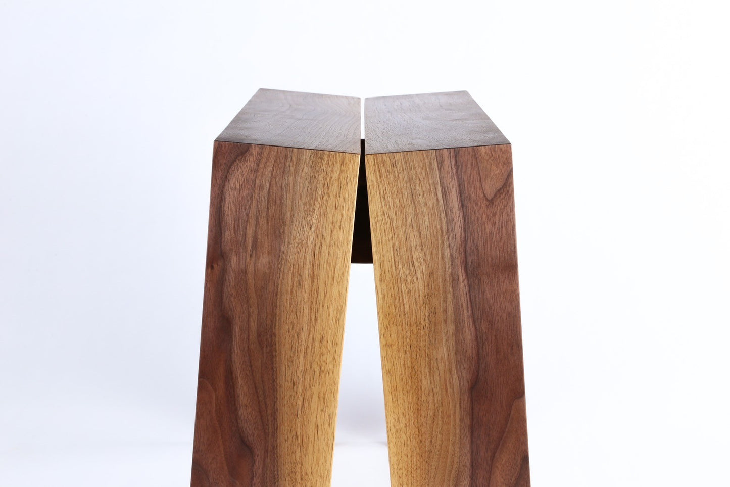 【若い衆作品】U-shaped stool　久田 拓