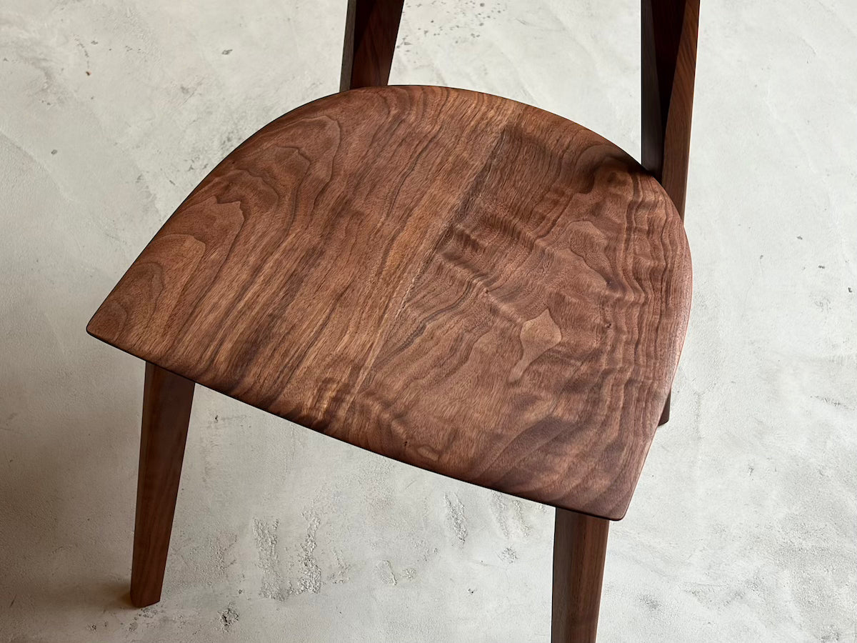 sim chair / walnut / 5051