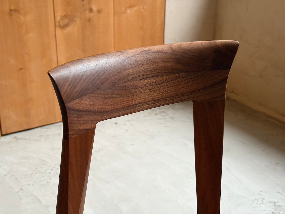 sim chair / walnut / 5050