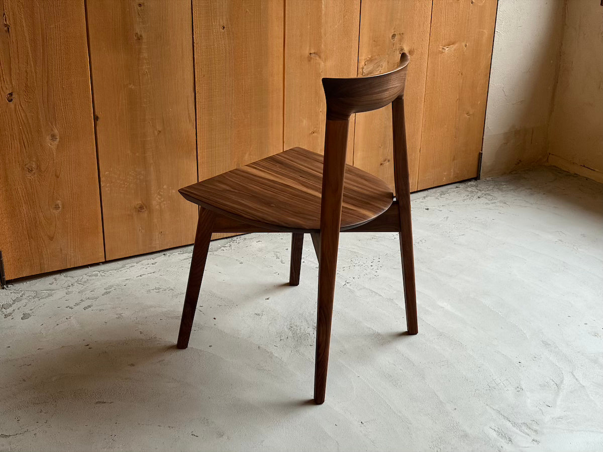 sim chair / walnut / 5050
