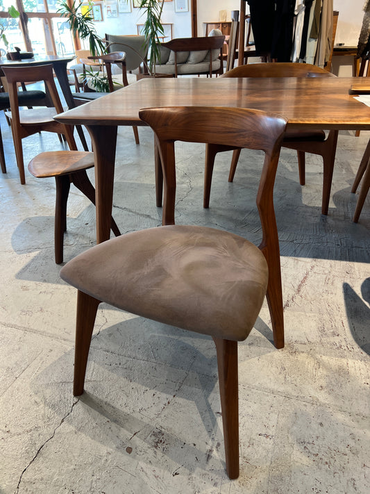 sui  chair WN 布座面 3624　※非売品 ( 相欠きに隙間 )