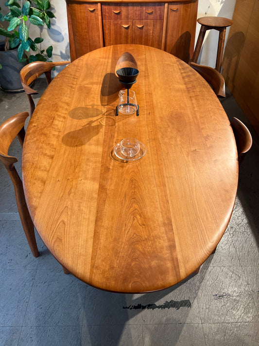oval table CH 3827 W2200 D1100