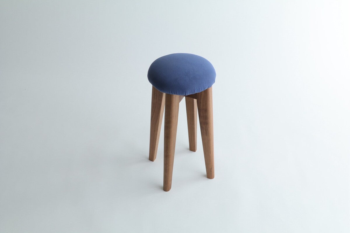【若い衆作品】compact stool　髙橋こころ