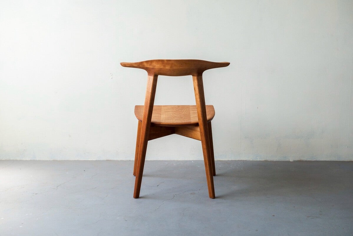 giragira sim arm chair / cherry / 5251