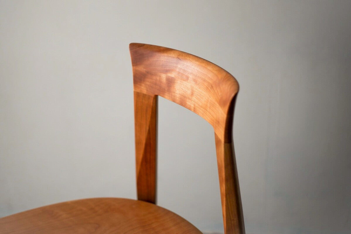 giragira sim chair / cherry / 5252