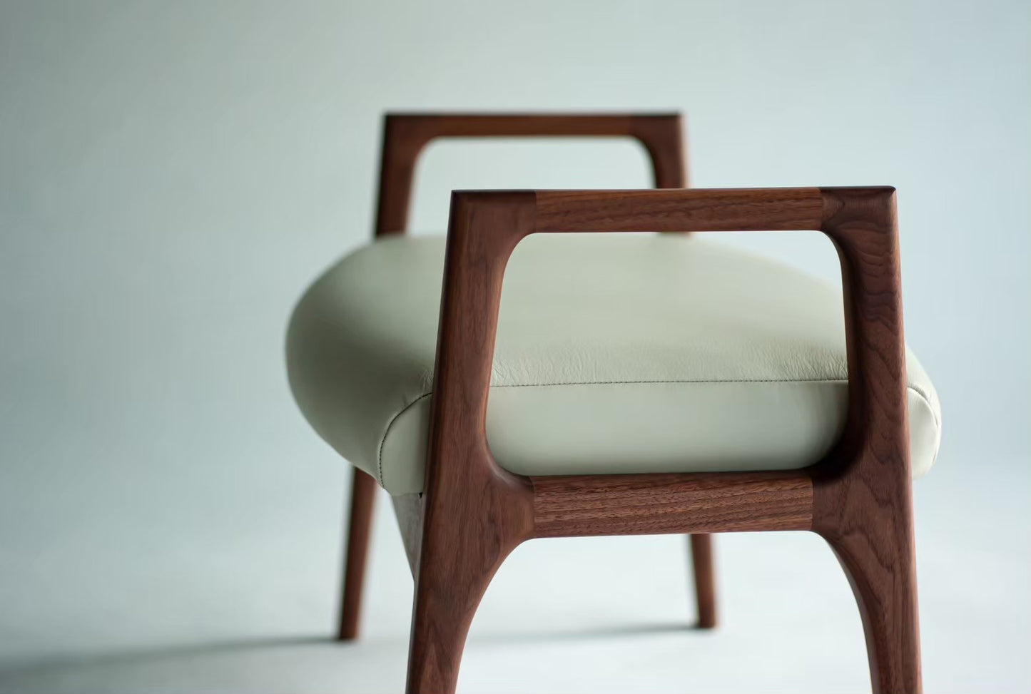curva lounge ottoman