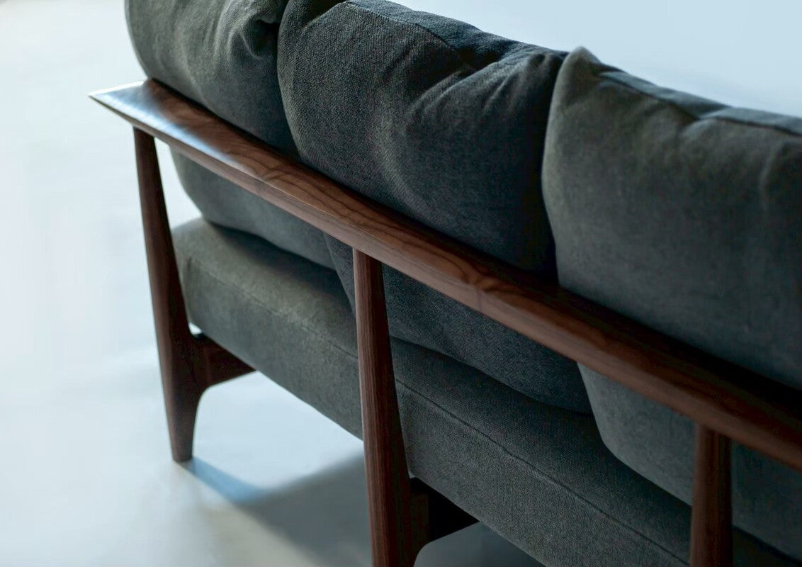 mare sofa