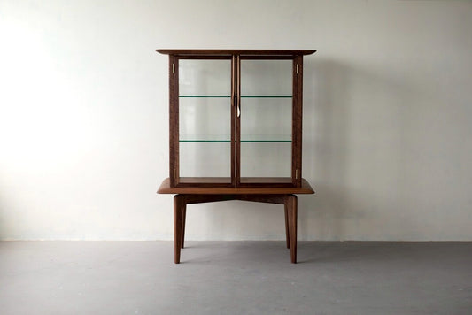 hyuece glass cabinet/ half size 5261