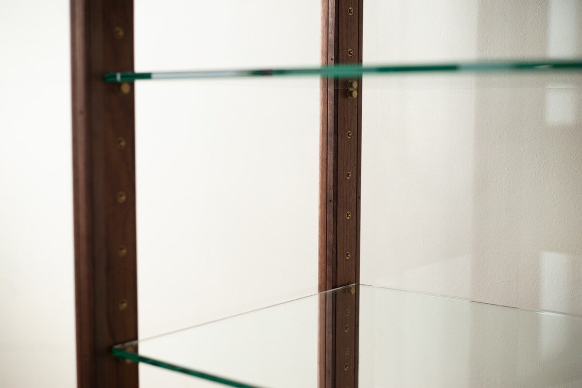hyuece glass cabinet/ half size 5262