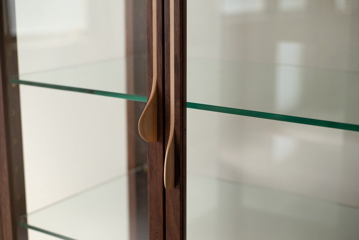 hyuece glass cabinet/ half size 5262