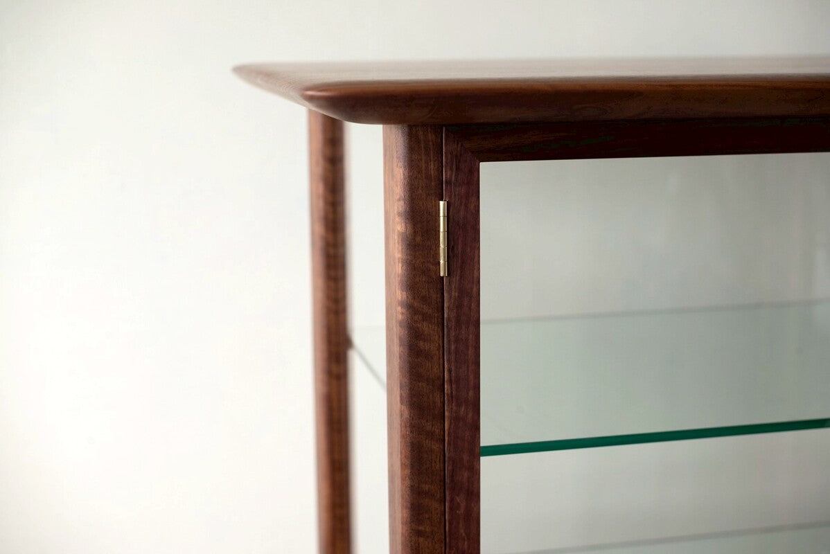 hyuece glass cabinet/ half size 5261