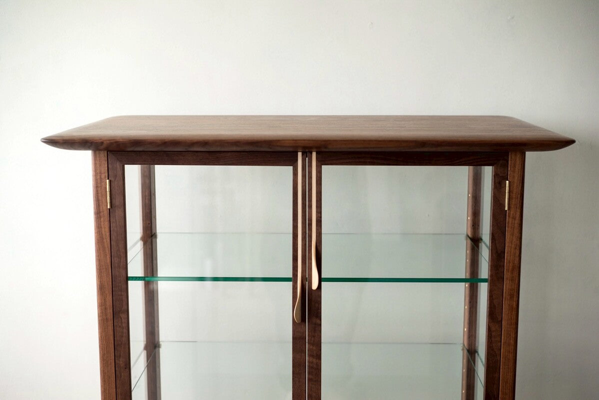 hyuece glass cabinet/ half size 5262