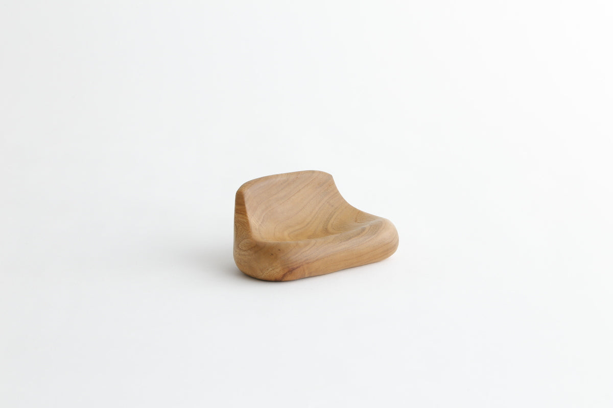 [Young Works] Ring Chair by Rin Oguri