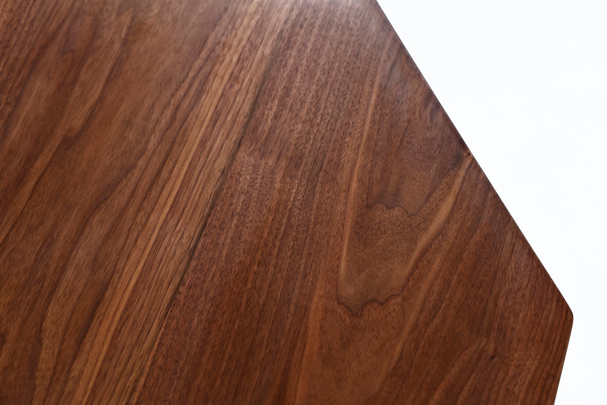 八角形 table 3438【 素直な木目と白太のストライプが特徴 】　