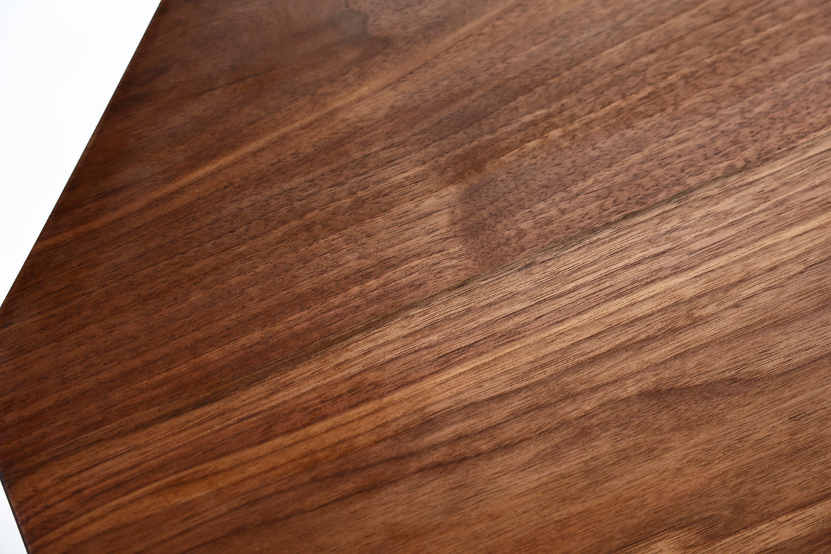 八角形 table 3438【 素直な木目と白太のストライプが特徴 】　