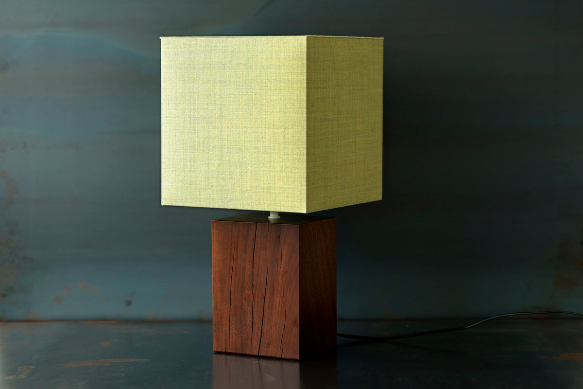 lamp / walnut 0522