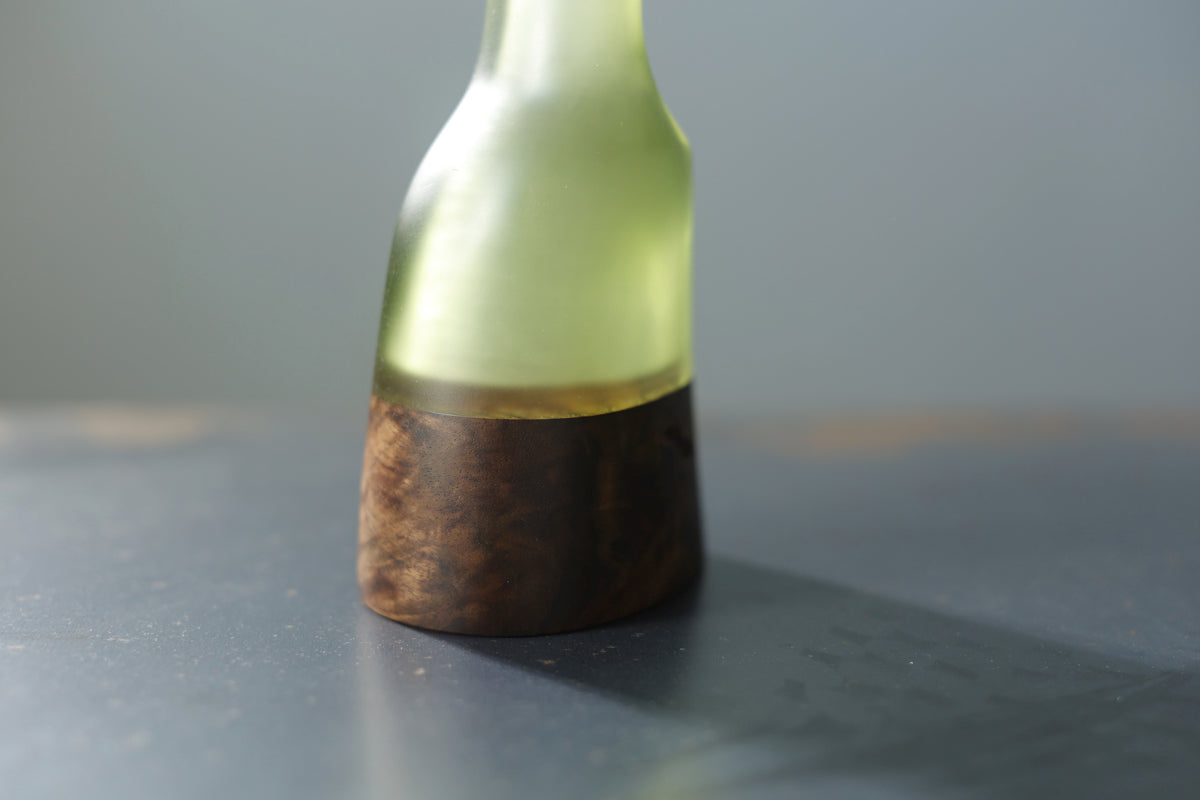 gumi vase walnut / 0023