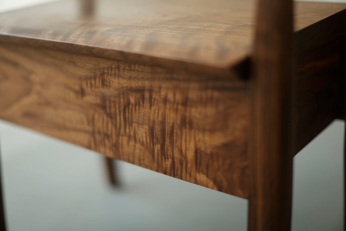 genkan stool / walnut / 5154