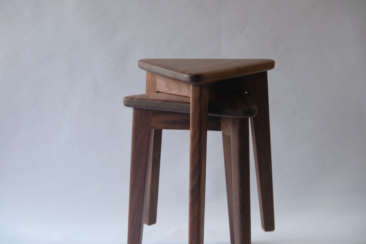 【若い衆作品】さんかくスツール　佐藤天