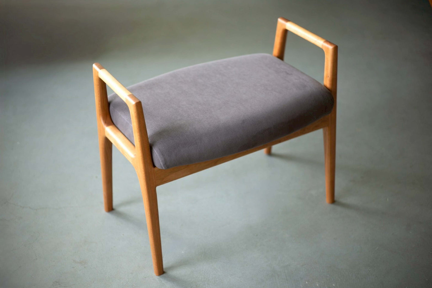 relax sofa+ottoman / cherry